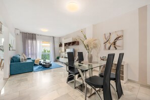 Interior - Apartment 'Capitan 2 Centro' with Private Terrace, Wi-Fi and Air Conditioning (Fuengirola)