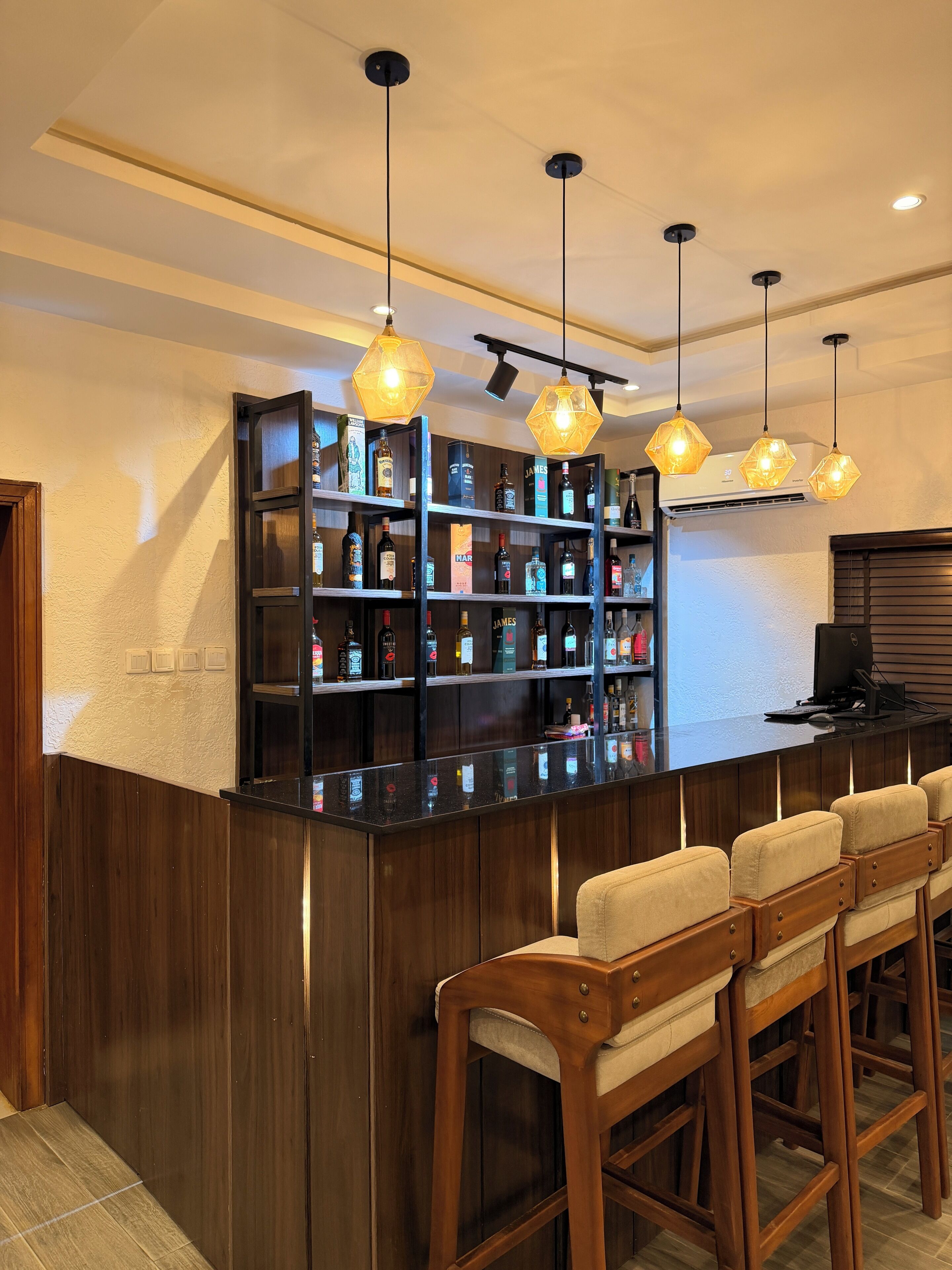 2 quầy bar/khu lounge 