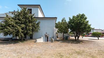 Enceinte de lâhĂ©bergement