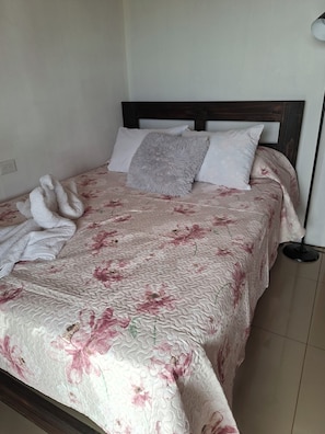 2 chambres, Wi-Fi gratuit, draps fournis