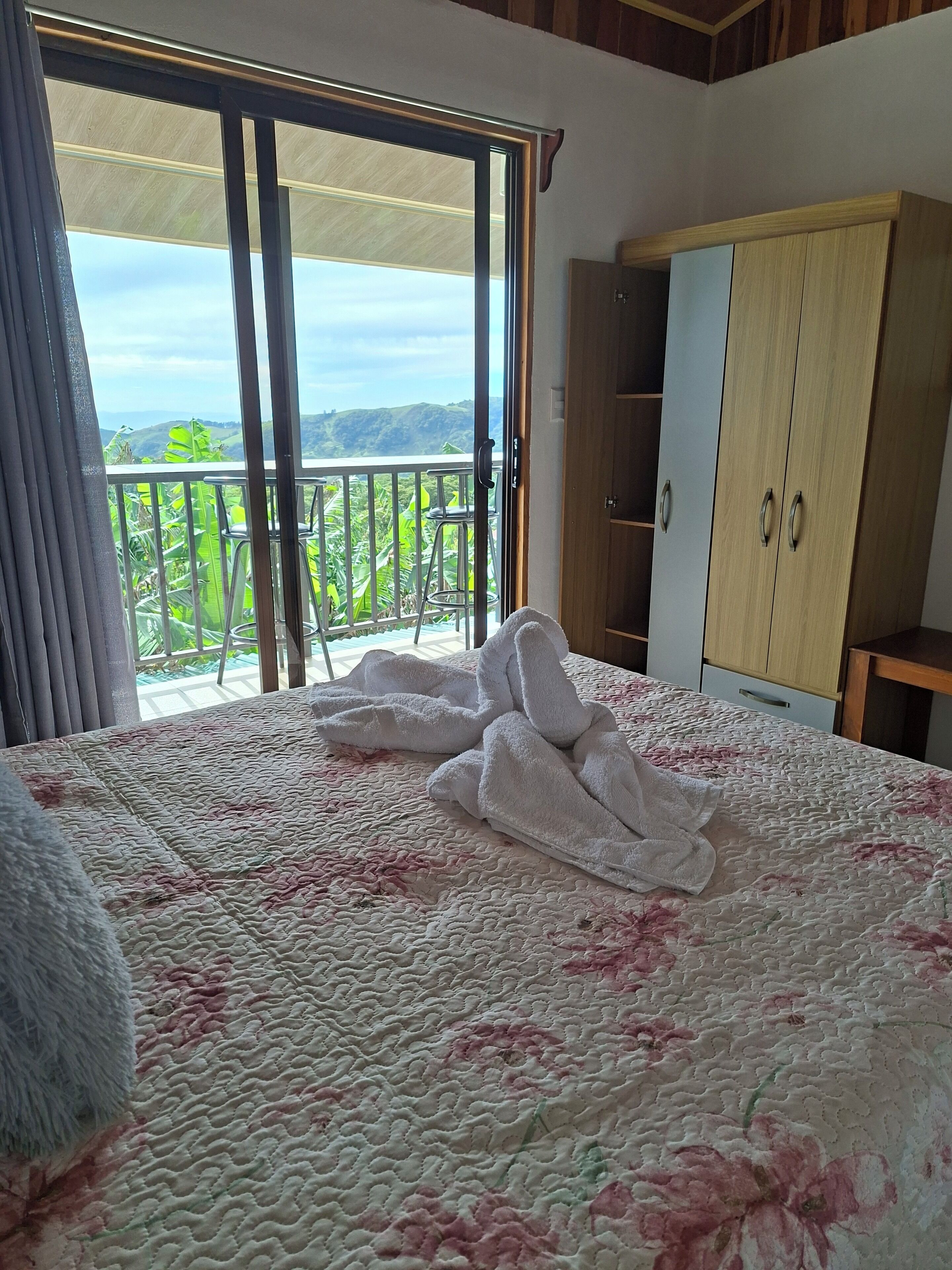 2 Schlafzimmer, kostenloses WLAN, Bettwäsche, Rollstuhlgeeignet