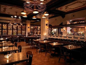 Bar (en la propiedad)