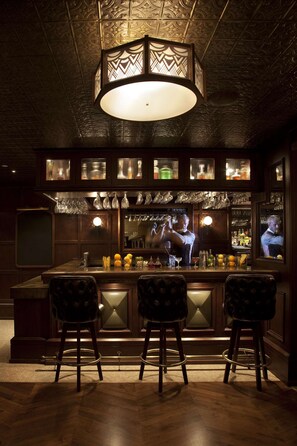 Bar (en la propiedad)