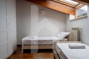 2 bedrooms, WiFi, bed sheets