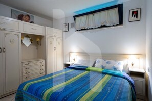 2 عدّة غرف نوم وواي فاي وملاءات أسرّة