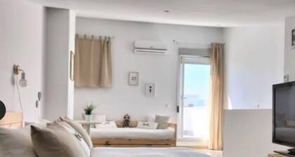 Appartement 'Duplex Mediterranea' avec vue sur la mer, piscine partagée et climatisation