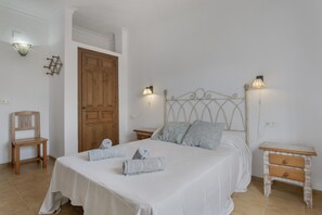 2 bedrooms, free WiFi, bed sheets, wheelchair access