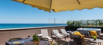 Appartement 'Luxury Terrazza' avec vue mer, Wi-Fi et climatisation