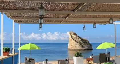 Holiday Home 'Appartamento Paradiso' with Sea View, Wi-Fi and Air Conditioning