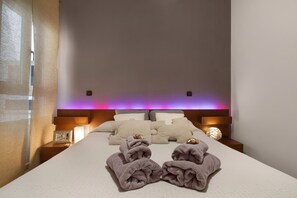 2 chambres, fer et planche à repasser, Wi-Fi gratuit, draps fournis
