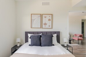 2 soverom, strykejern/-brett, wi-fi og sengetøy