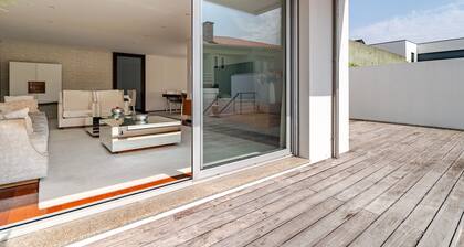 Villa 'The Povoa' with Balcony and Wi-Fi