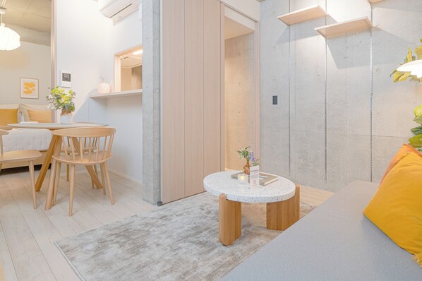 Apartment, 1 Bedroom, Kitchen, City View (303) | Living area | 81-cm LCD TV with digital channels - Ken's Place Minami-Azabu (Tokyo)