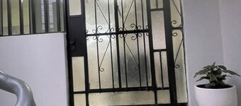 201 - Comfort and convenience in a private apartment with parking space