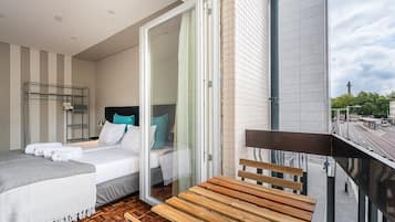 1 bedroom, iron/ironing board, internet, bed sheets