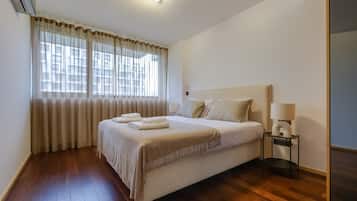 3 bedrooms, iron/ironing board, Internet, bed sheets