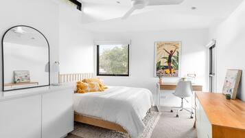 4 dormitorios, tabla de planchar con plancha, wifi y ropa de cama