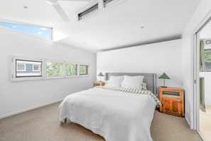 4 Schlafzimmer, Bügeleisen/Bügelbrett, WLAN, Bettwäsche