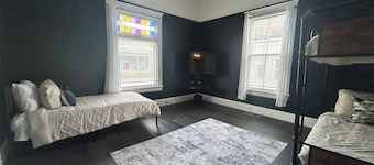 Charming 3-bedroom house in welcoming Historic Conyers