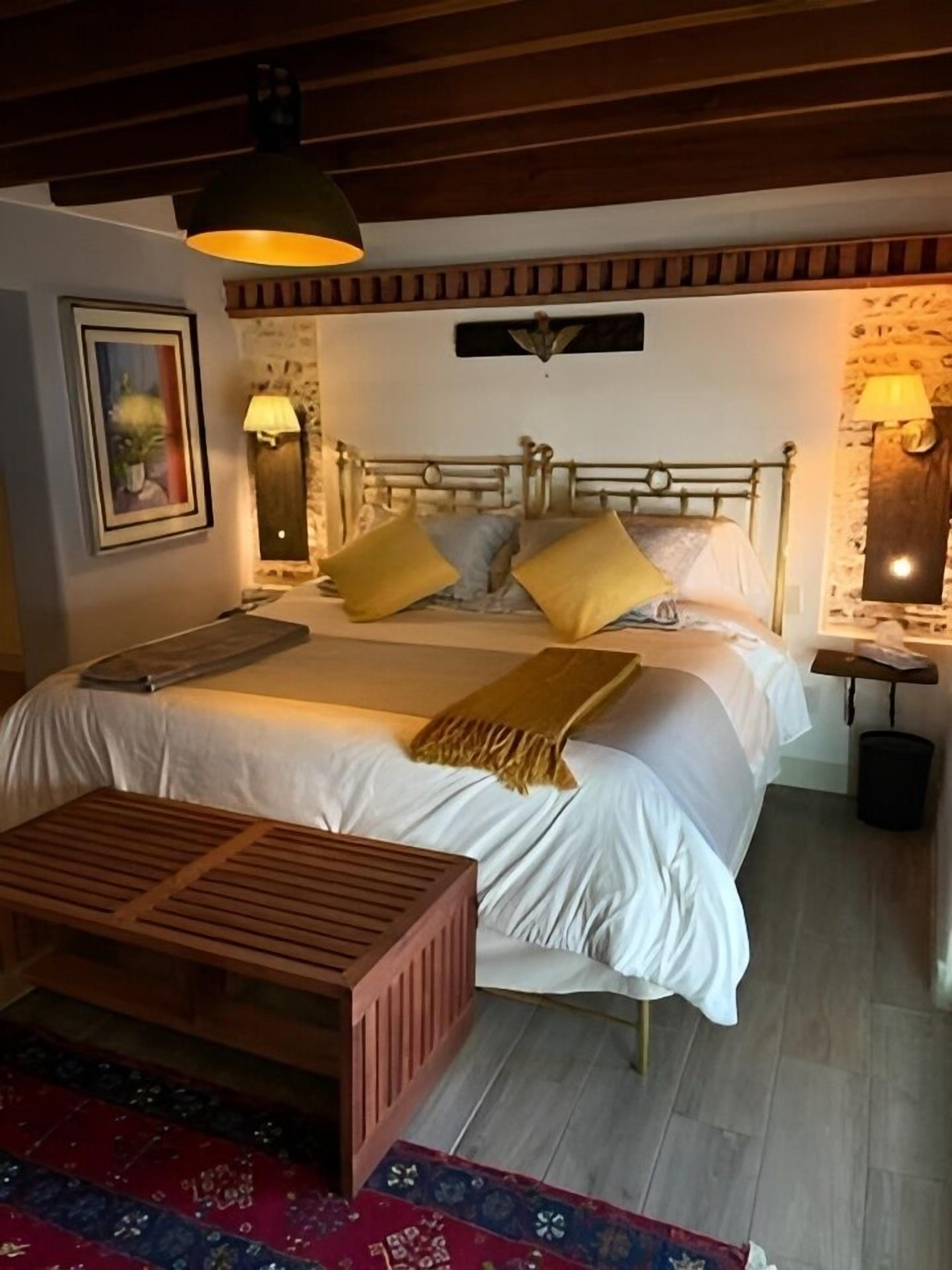 Chambre Double Lune de Miel, douche avec barres d’appui, service de ménage | Rideaux occultants, fer et planche à repasser, Wi-Fi gratuit