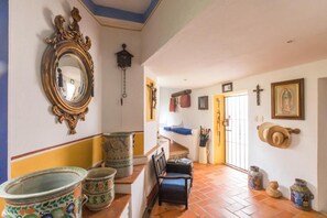 Interior - San Bernabé Tres (Guanajuato)