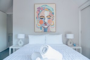 2 Schlafzimmer, Schreibtisch, Bügeleisen/Bügelbrett, kostenloses WLAN