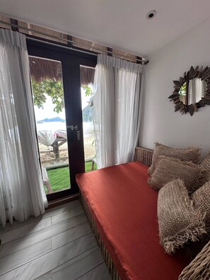 Luxury Suite, Balcony, Beach View