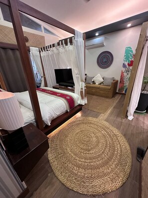 Suite luxueuse, balcon, vue sur la plage | Coffre-fort, rideaux dâobscurcissement, systĂšme dâinsonorisation