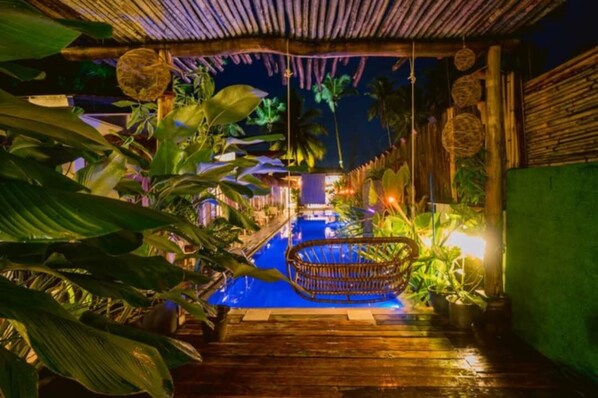 Coffre-fort, rideaux dâobscurcissement, systĂšme dâinsonorisation