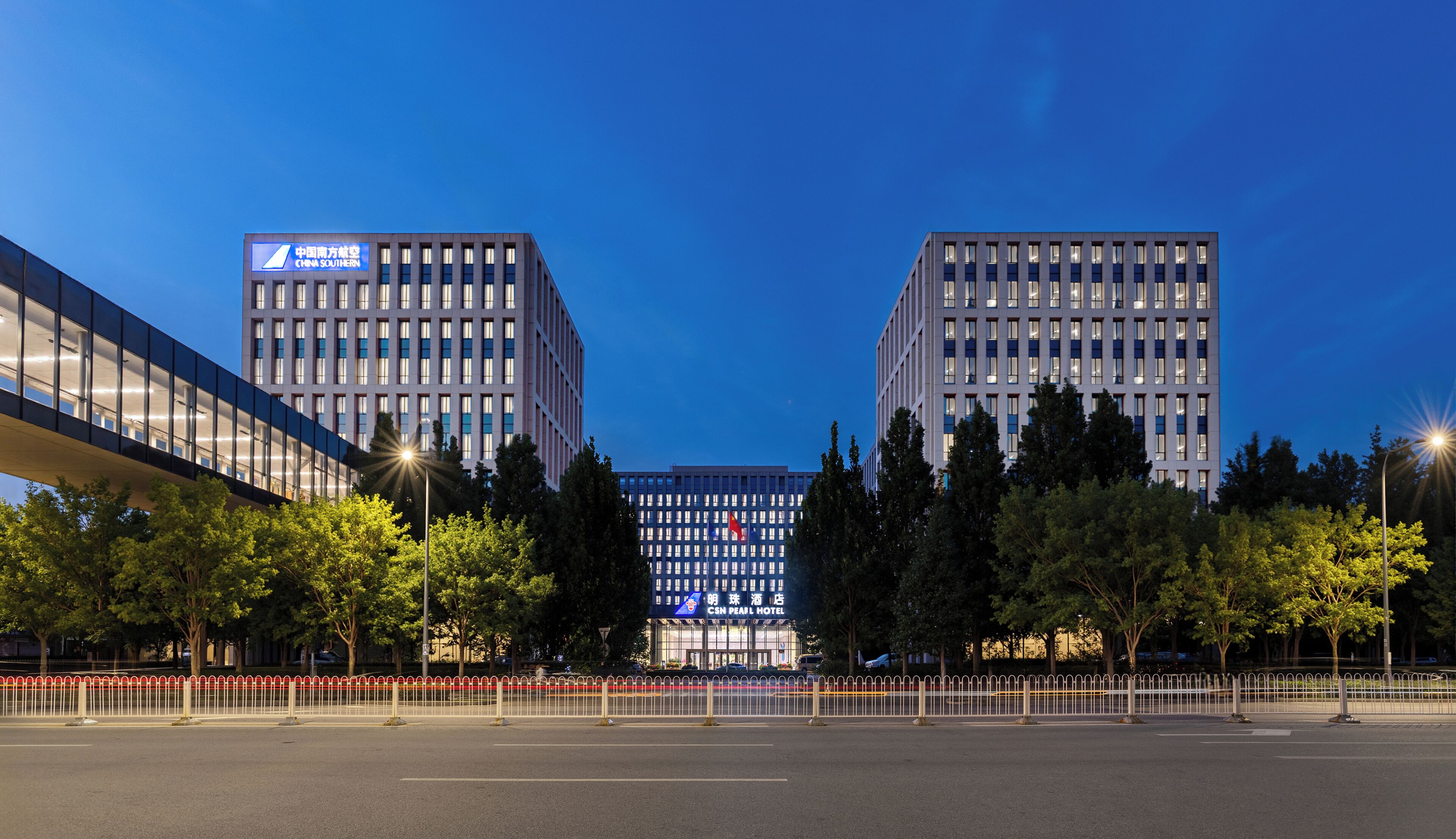 المنشأة من الخارج