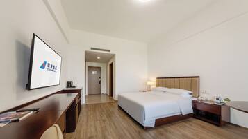 商務客房 | 羽絨被、書桌、手提電腦工作空間、免費 Wi-Fi