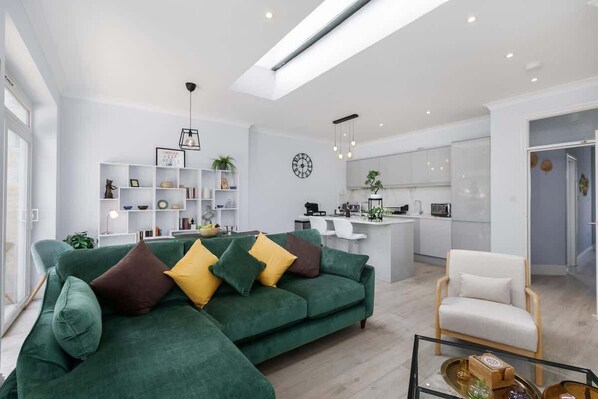 Smart TV, offices