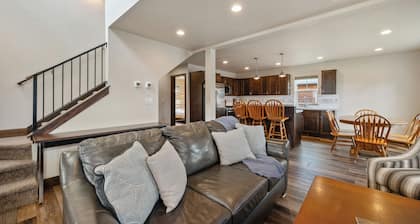 Family Rental | Pet Friendly | Dover Bay