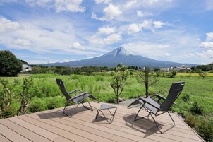 Casa tradicional, vistas a la montaña | Zona de parrillas o pícnic