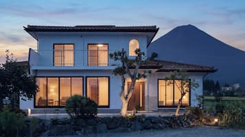 Casa tradicional, vista a la montaña | Wifi gratis y ropa de cama