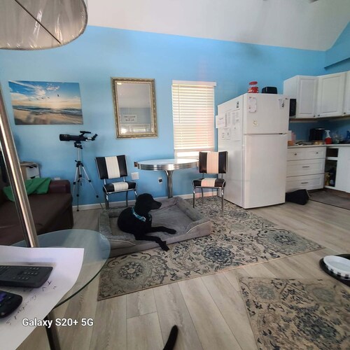 Quaint cottage in charming Rehoboth Beach with WiFi, AC