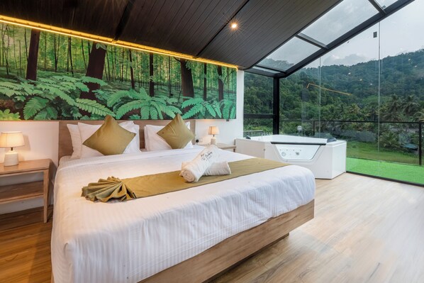 Honeymoon Suite, Balcony, Mountain View | Desk, laptop workspace, soundproofing, iron/ironing board - The Blackberry Retreat Kandy (Kandy)