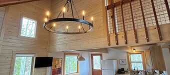 Charming Cozy Cabin with Mountain Views