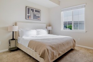 2 habitaciones, tabla de planchar con plancha, wifi y ropa de cama