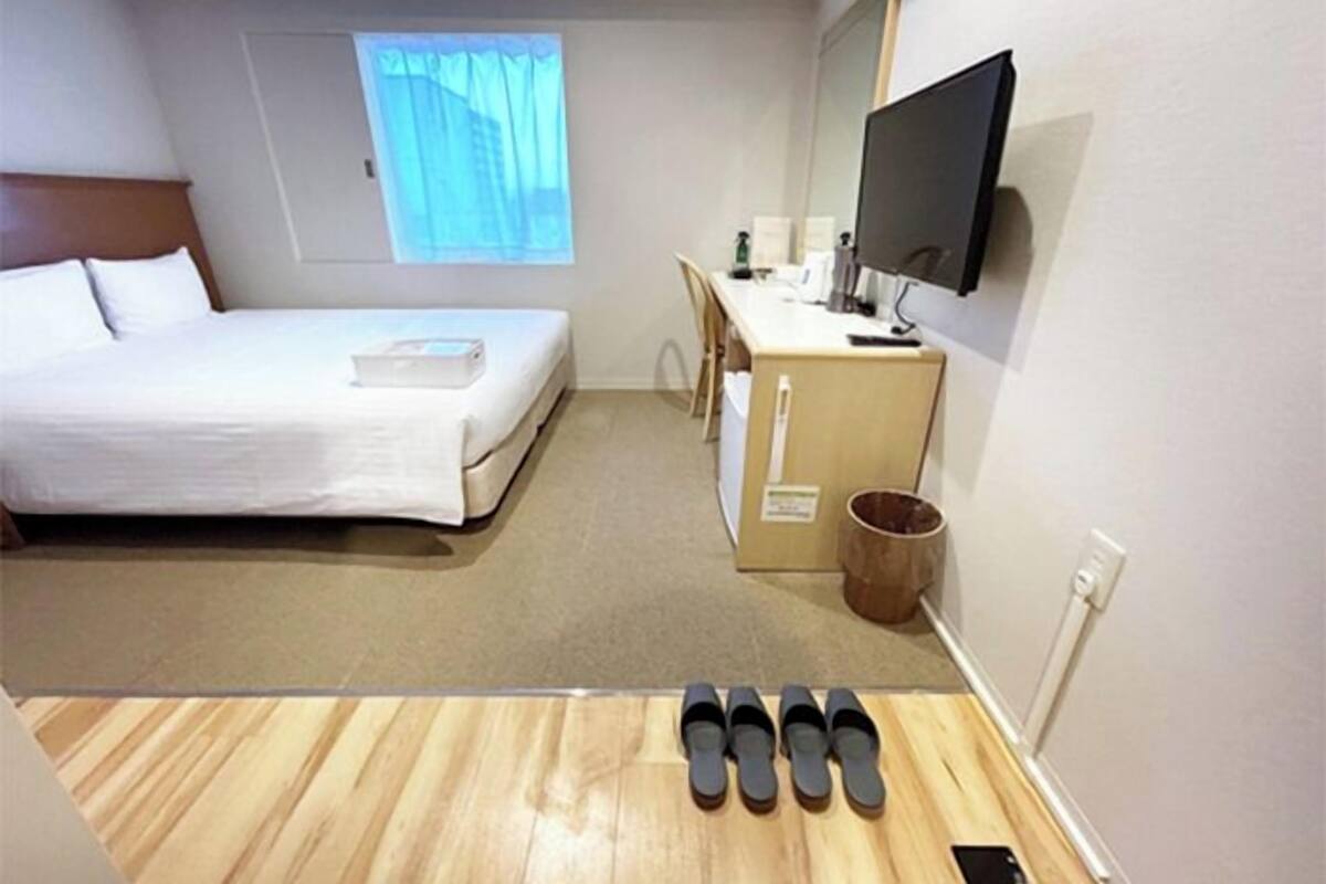 Kamar Double, Boleh Merokok (C, Unit Bath) | Wi-Fi gratis dan seprai linen