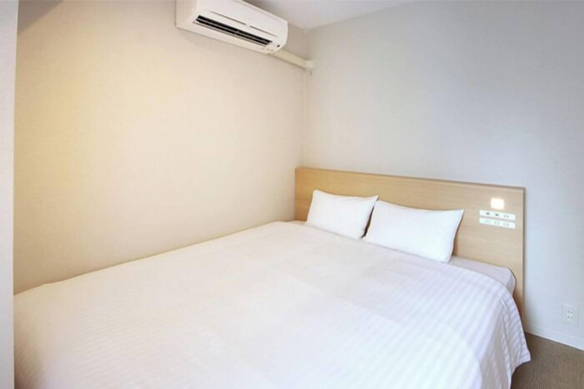 Kamar Double, Bebas Asap Rokok (C, Unit Bath) | Wi-Fi gratis dan seprai linen