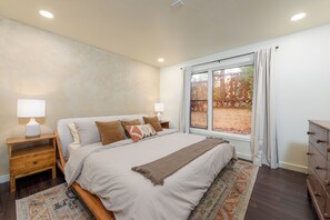 4 bedrooms, desk, iron/ironing board, travel cot