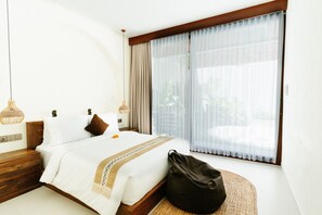 4 bedrooms, in-room safe, desk, free WiFi - Modern 4 BR Luxury Villa in the Heart of Kuta (Bali)