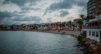 Monta ar in Bah a de J vea