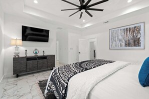 3 bedrooms, iron/ironing board, bed sheets