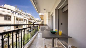 Comfort Apartment, 2 Bedrooms, City View | Balcony