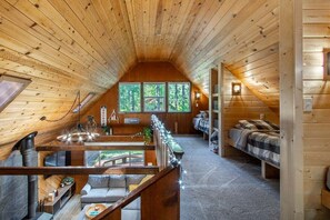 2 bedrooms, WiFi - Powder to the People (Packwood)