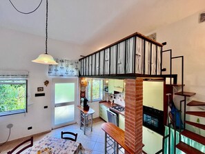 Réfrigérateur, four, lave-vaisselle