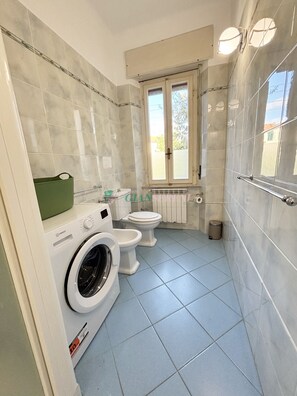 Dusche, Haartrockner