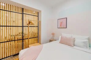 1 bedroom, desk, iron/ironing board, internet